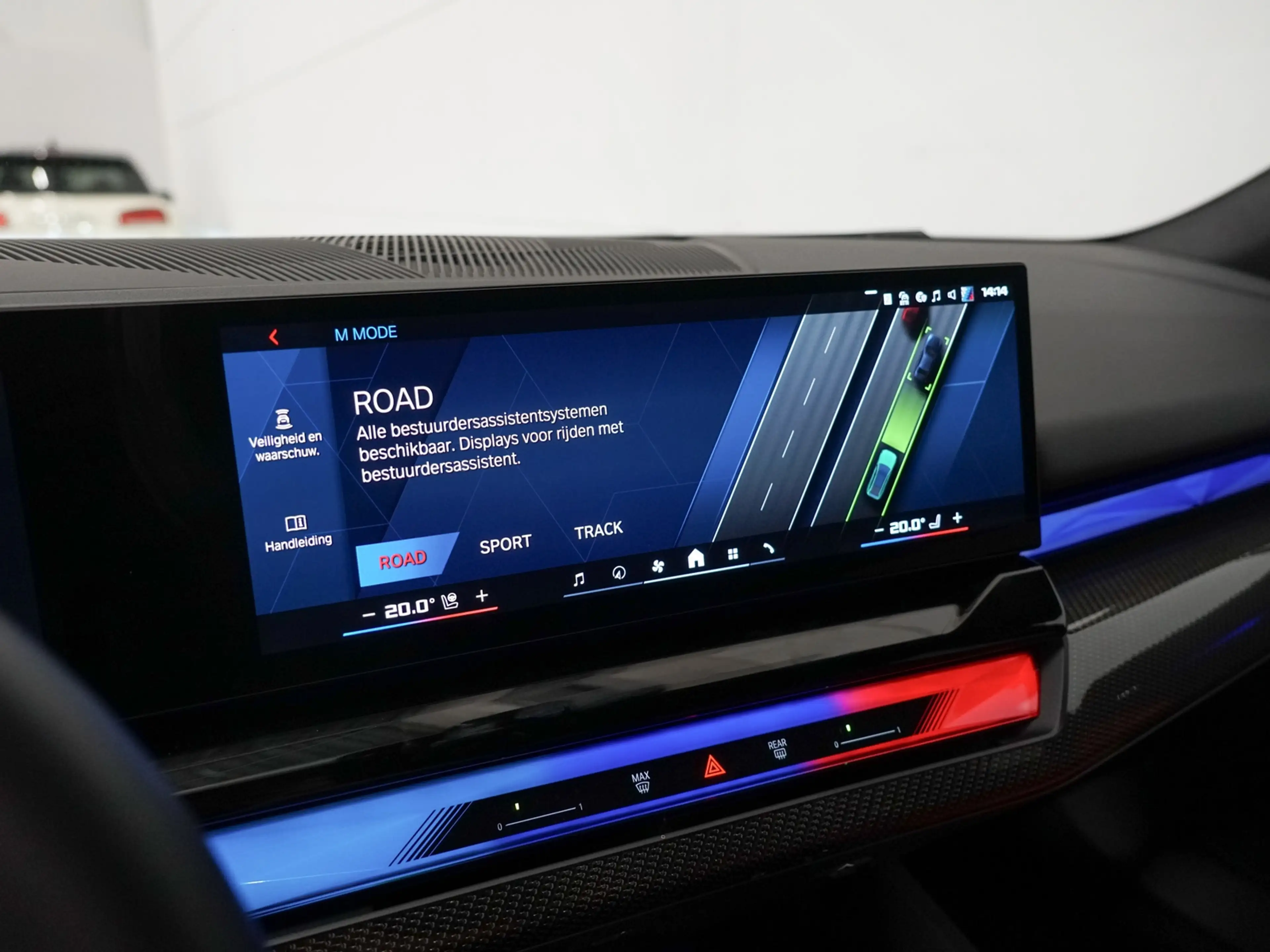 BMW M5 5-serie Touring Bowers Wilkins | CoPilot | Stoelve — photo 20