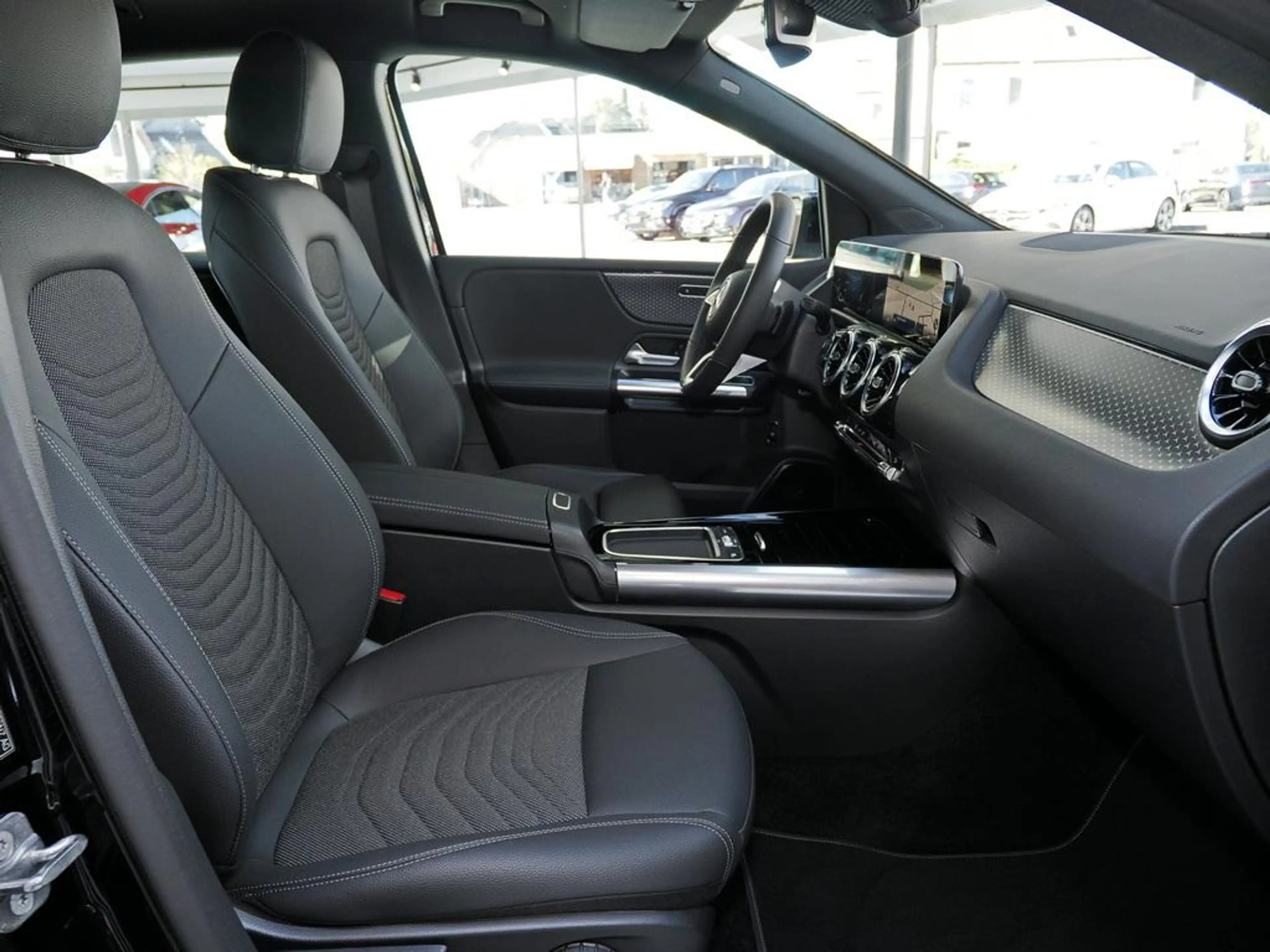 Mercedes-Benz B 180 d PROGRESSIVE AHK SOUND WINTER-PAKET DISTR — photo 10