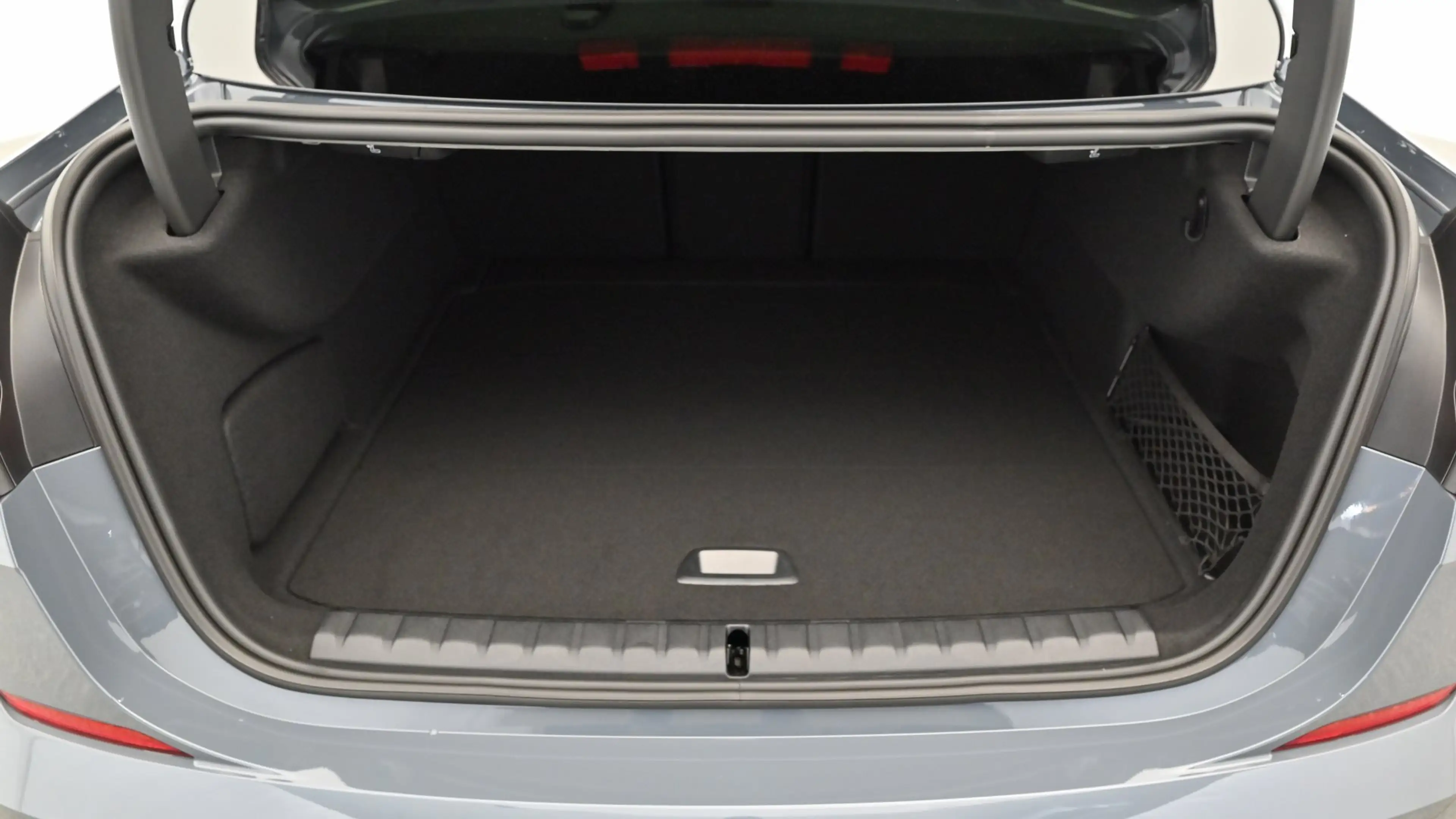 BMW 235 M235i xDrive — photo 10