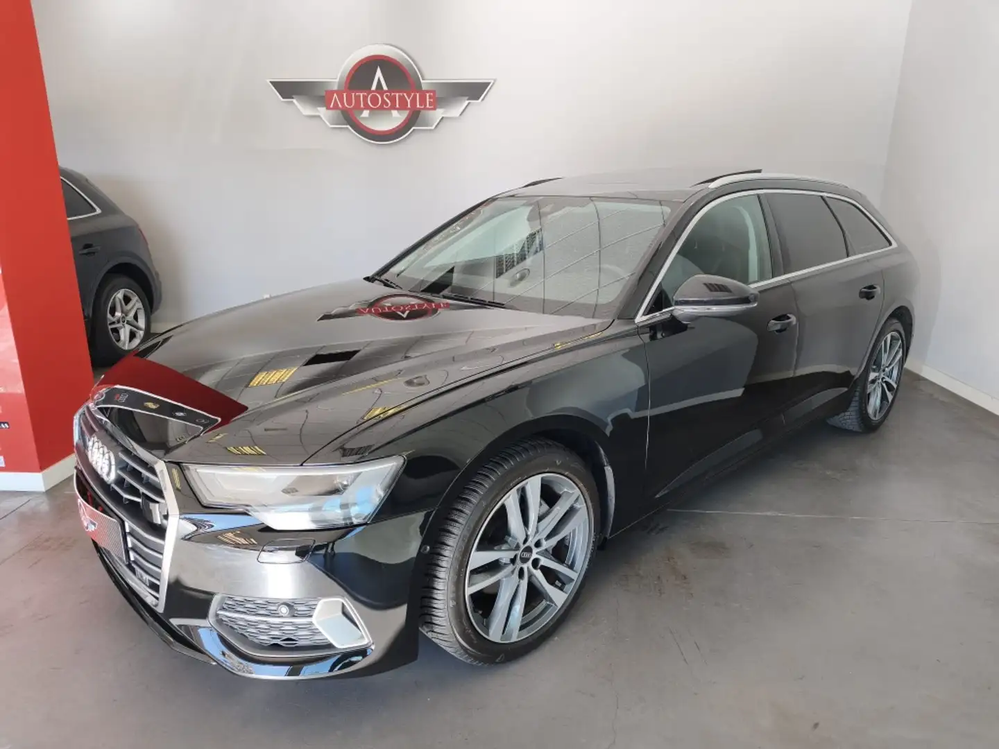 Audi A6 Avant 40 TDI Sport S tronic Zwart - 1