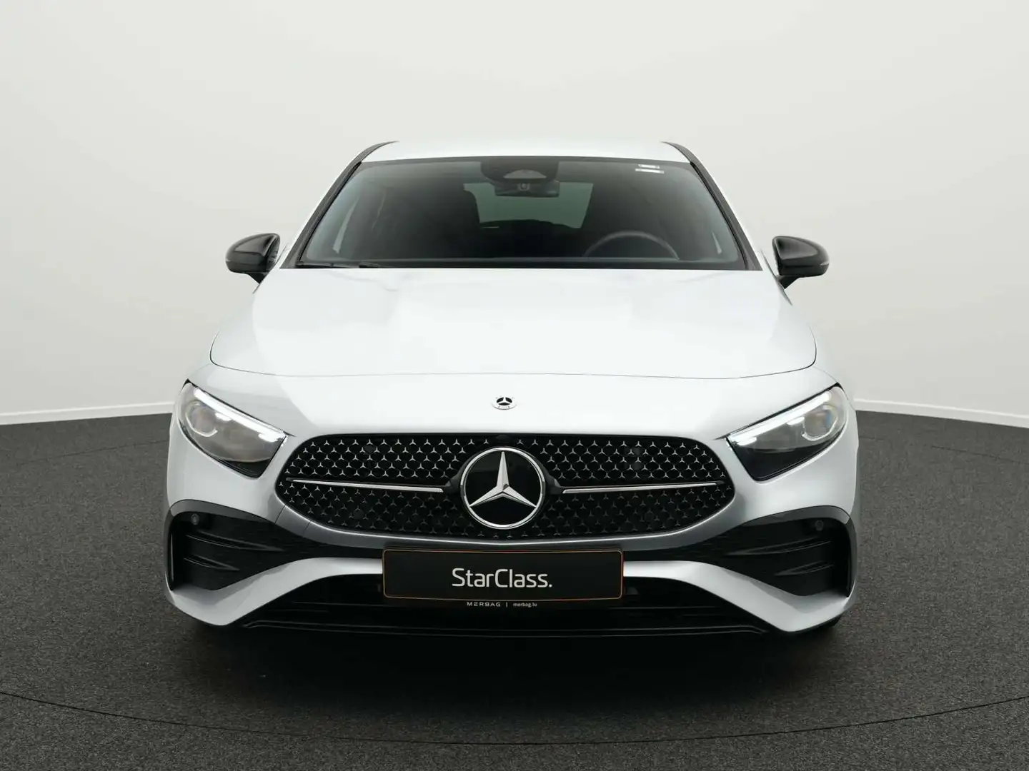 Mercedes-Benz A 200 A 200 AMG-Line Distr+Kamera+Multi+Night AMG Line Argent - 2