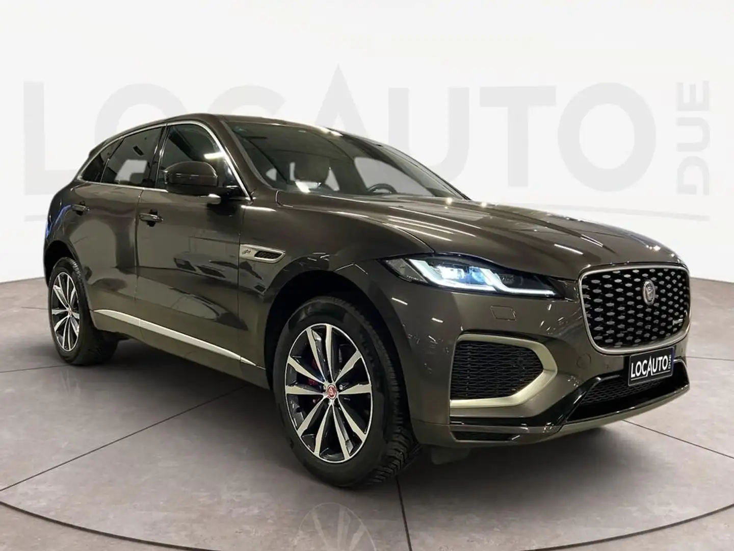 Jaguar F-Pace 2.0 D204 R-Dynamic SE awd auto Gris - 2