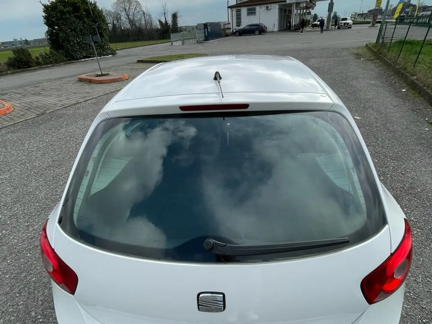 SEAT Ibiza SC 1.2 Reference Dual Bianco - 2