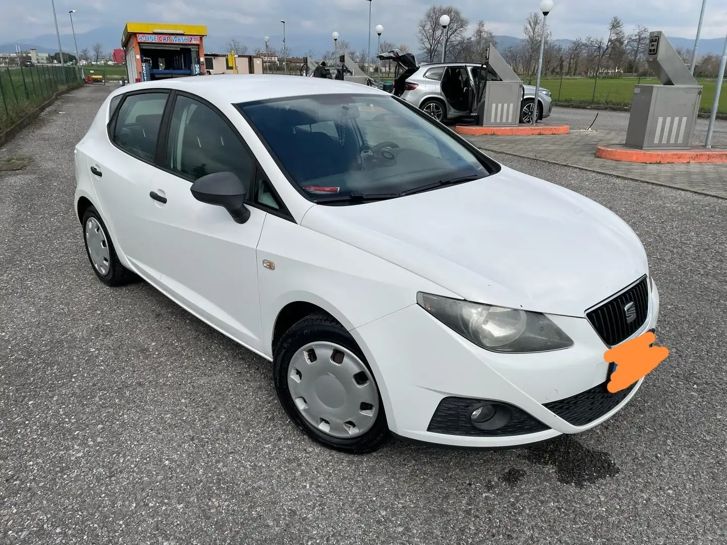 SEAT Ibiza SC 1.2 Reference Dual Weiß - 1