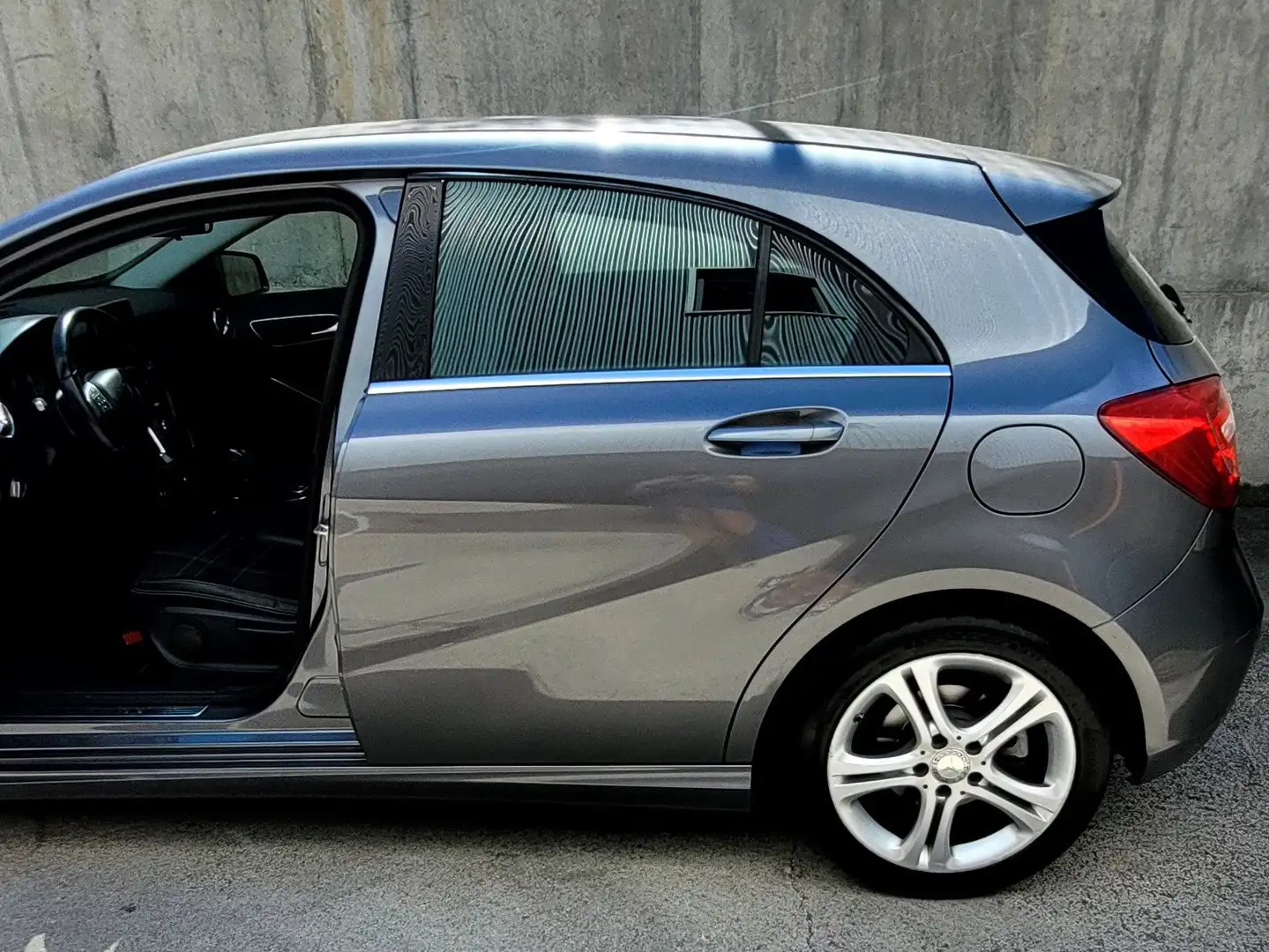 Mercedes-Benz A 180 A 180 Gris - 2
