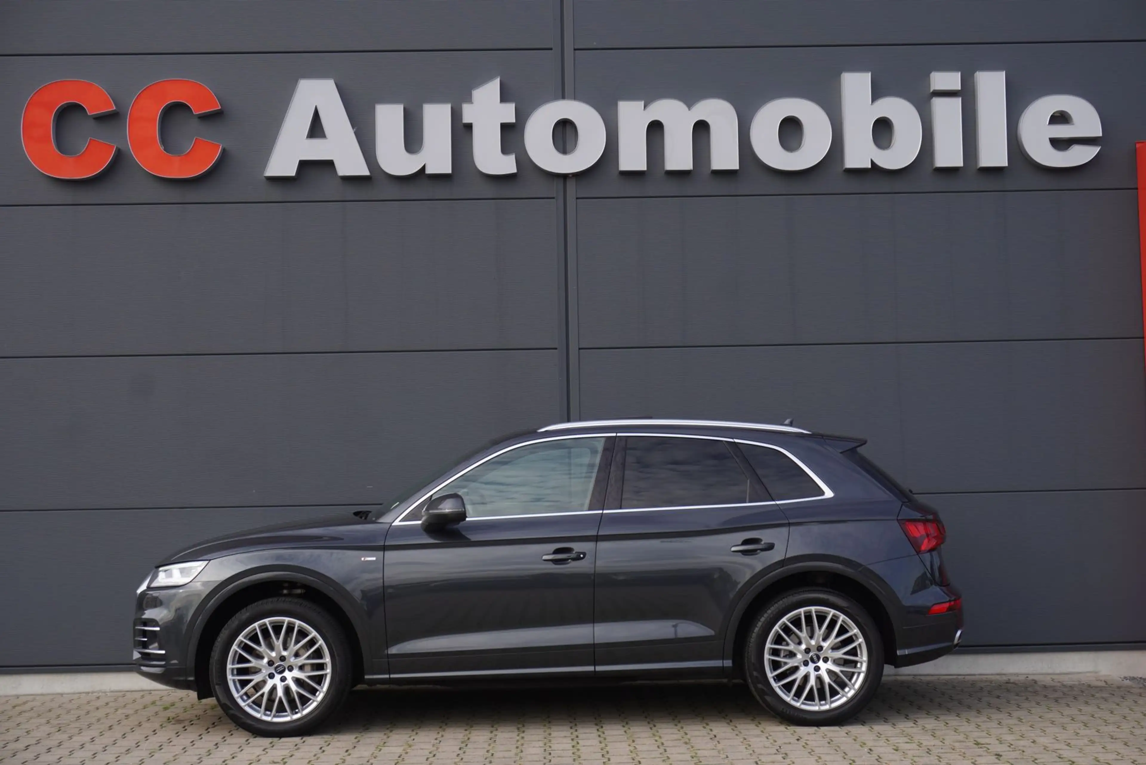 Audi Q5 50 TDI S-Line/Pano/LED/HUD/20Zoll/AssistTour/