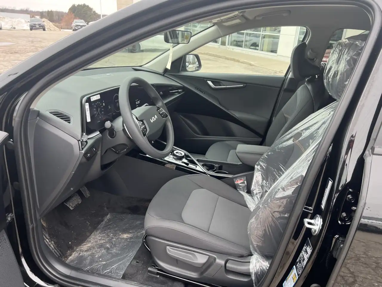 Kia Niro снимка Kia Niro