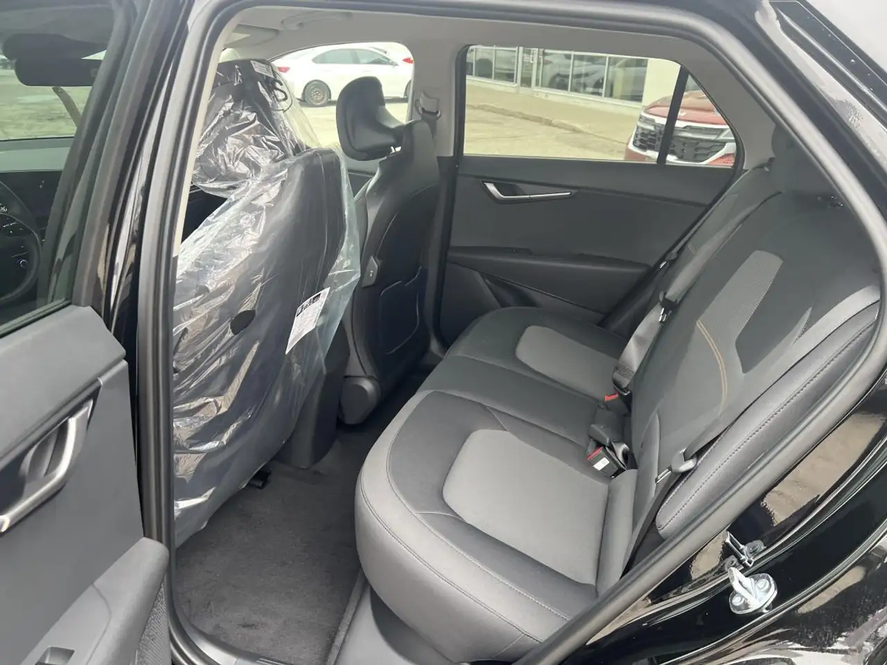 Kia Niro снимка Kia Niro