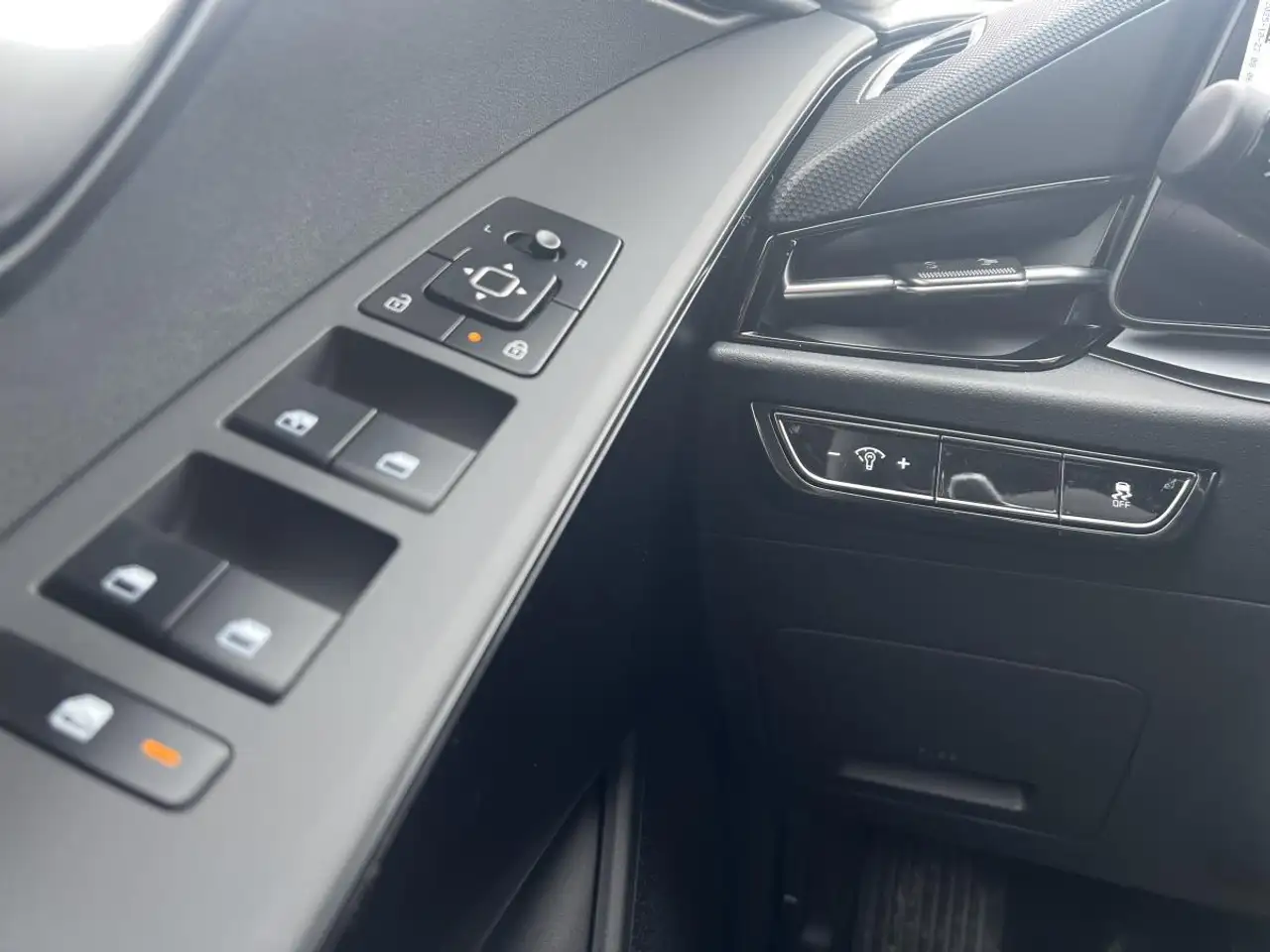 Kia Niro снимка Kia Niro