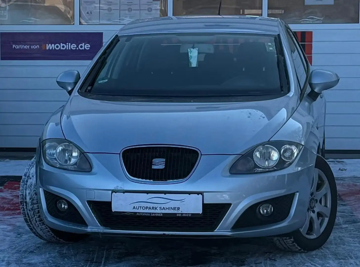 SEAT Leon Stylance*TEMPOMAT*KLIMA Silber - 1