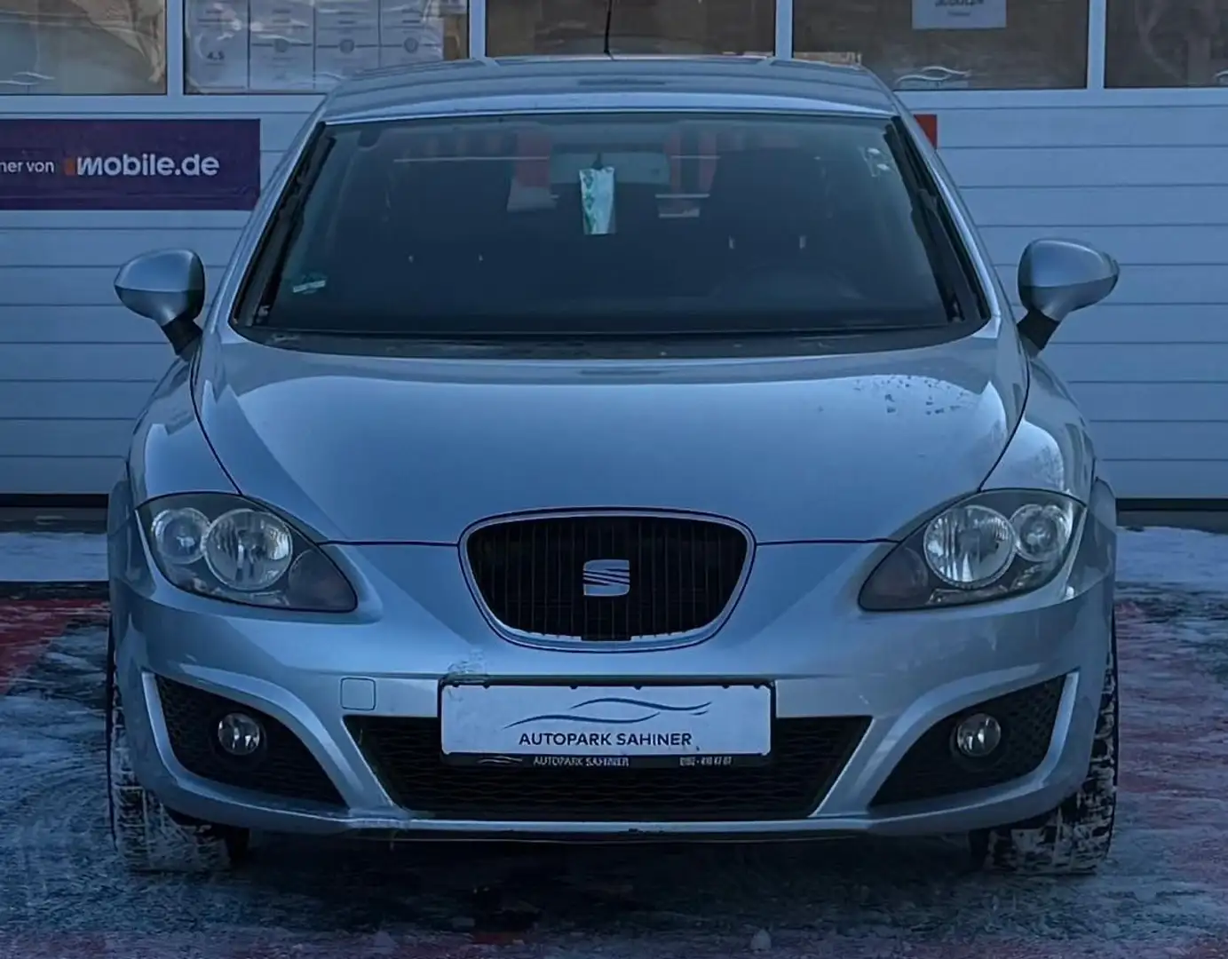 SEAT Leon Stylance*TEMPOMAT*KLIMA Silber - 2