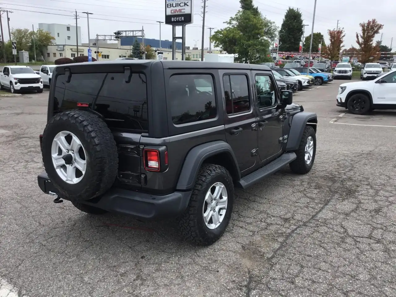 Jeep Wrangler снимка Jeep Wrangler