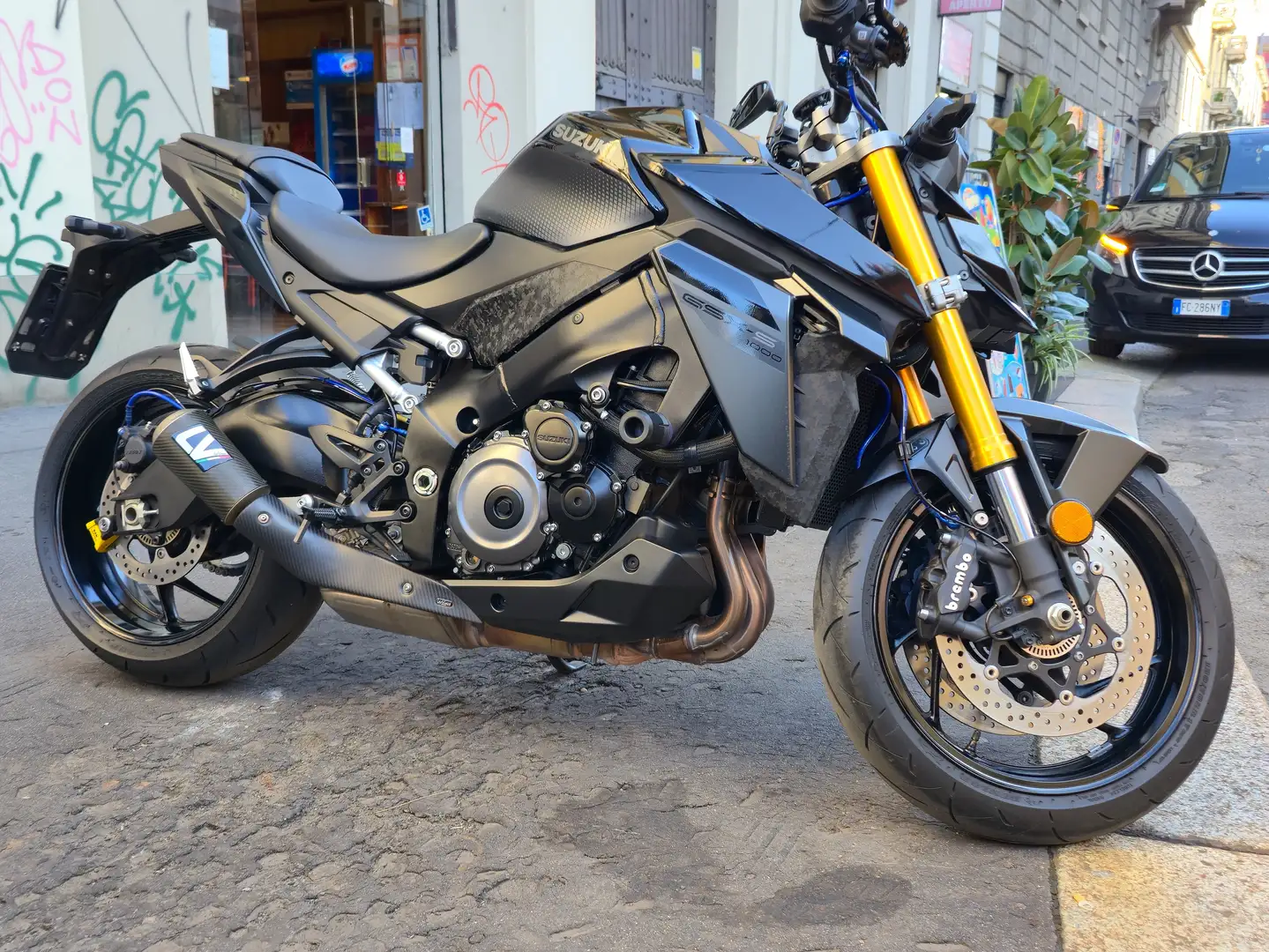 Suzuki GSX-S 1000 ABS Czarny - 1
