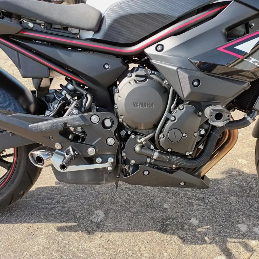 Yamaha XJ 6 Bílá - 1