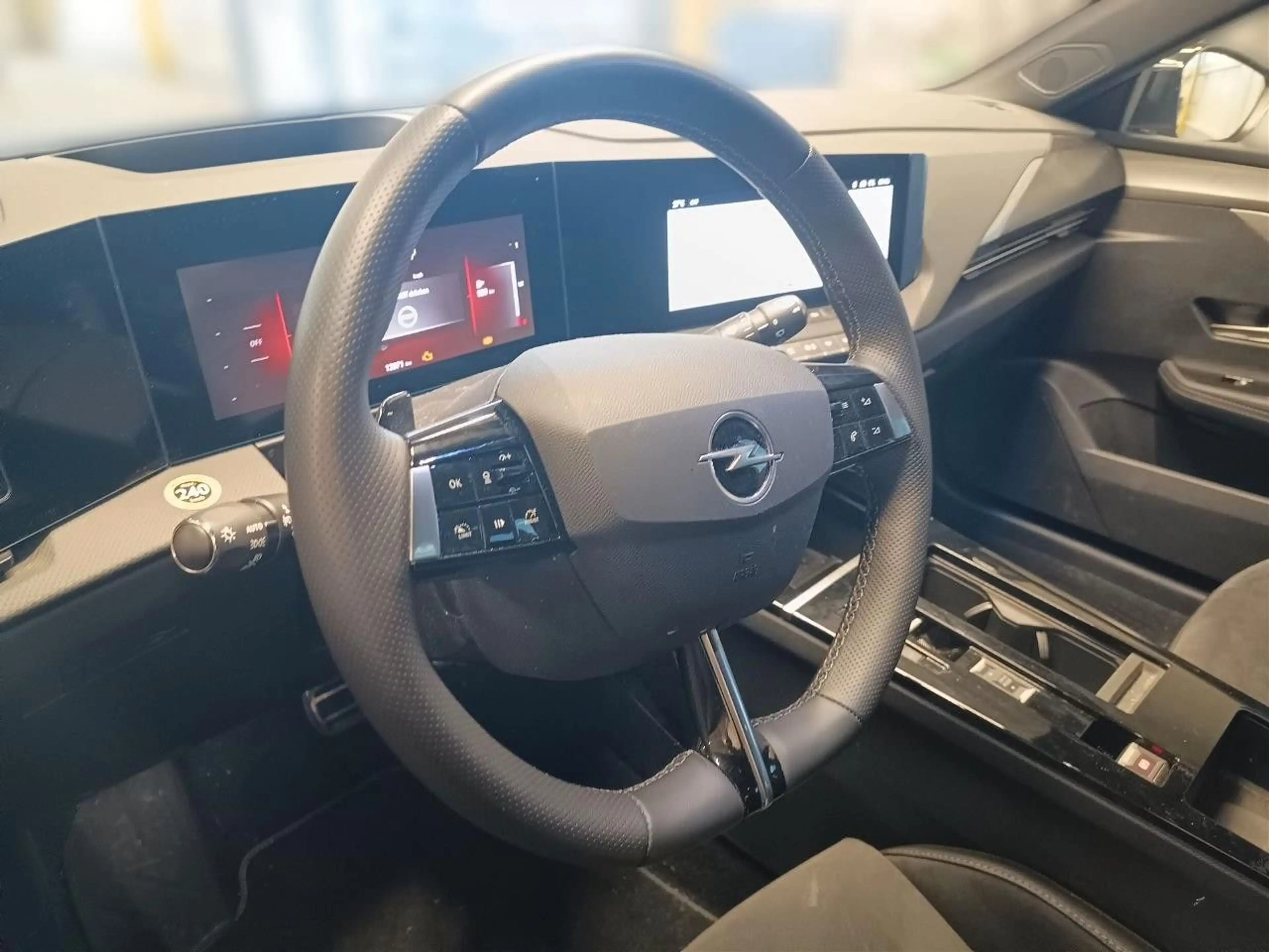 Opel Astra L Sports Tourer GS — photo 3