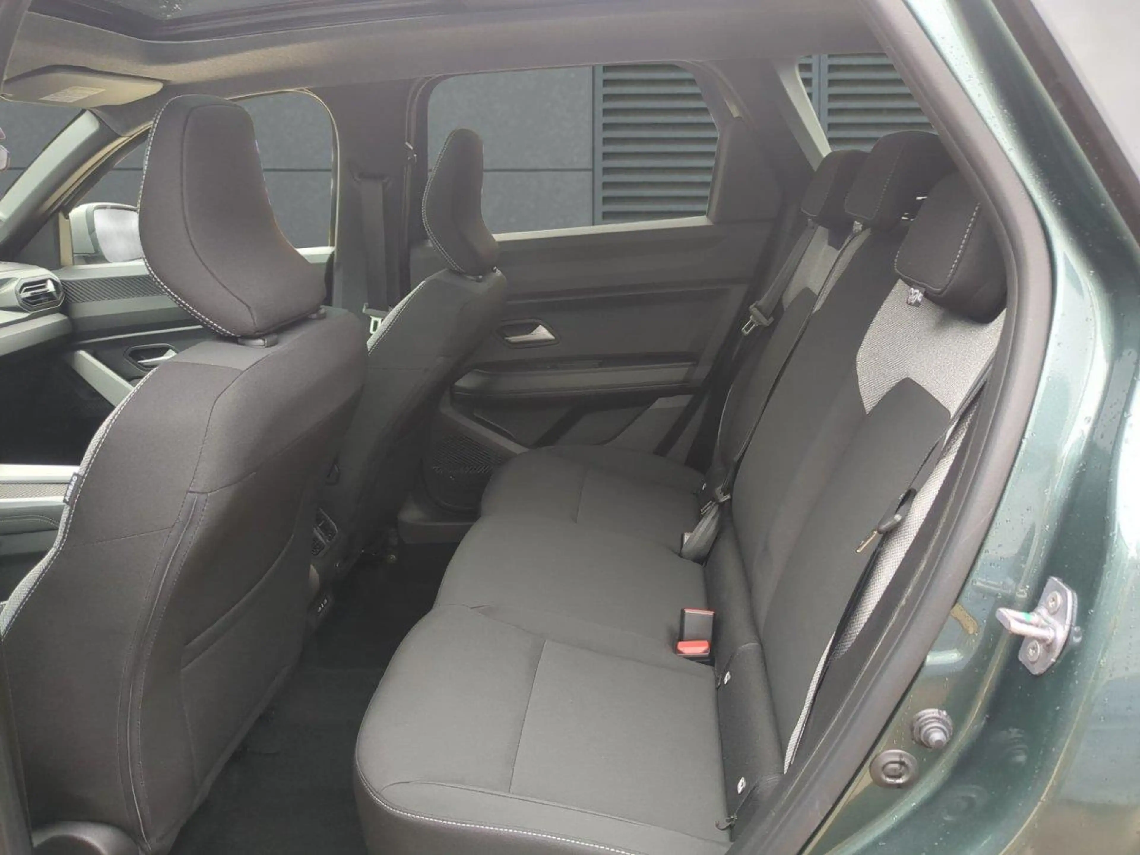 Dacia Bigster Journey Panodach+SHZ+LKHZ Hybrid 155 116 kW (15... — photo 6