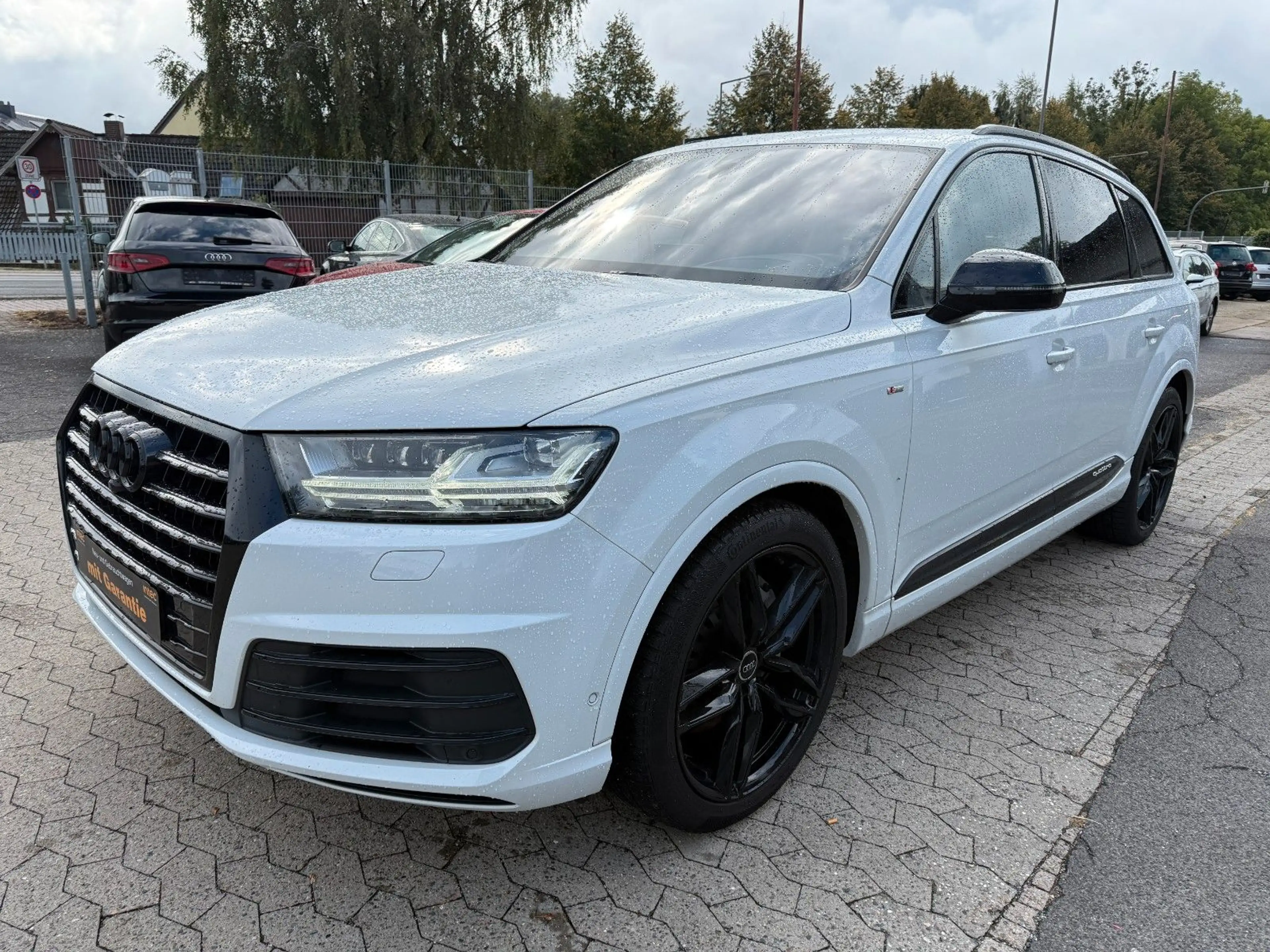 Audi Q7 3.0 TDI quattro*7 SITZ*HUD*AHK*PANO*BOSE*360*