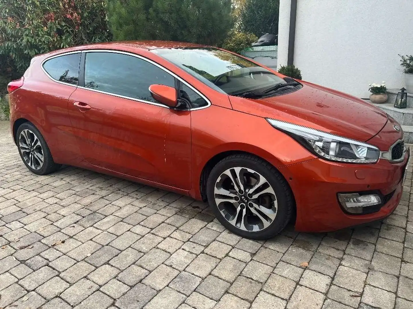 Kia ProCeed / pro_cee'd pro cee'd 1,6 CRDi ISG Motion Pro Motion Pro Orange - 1