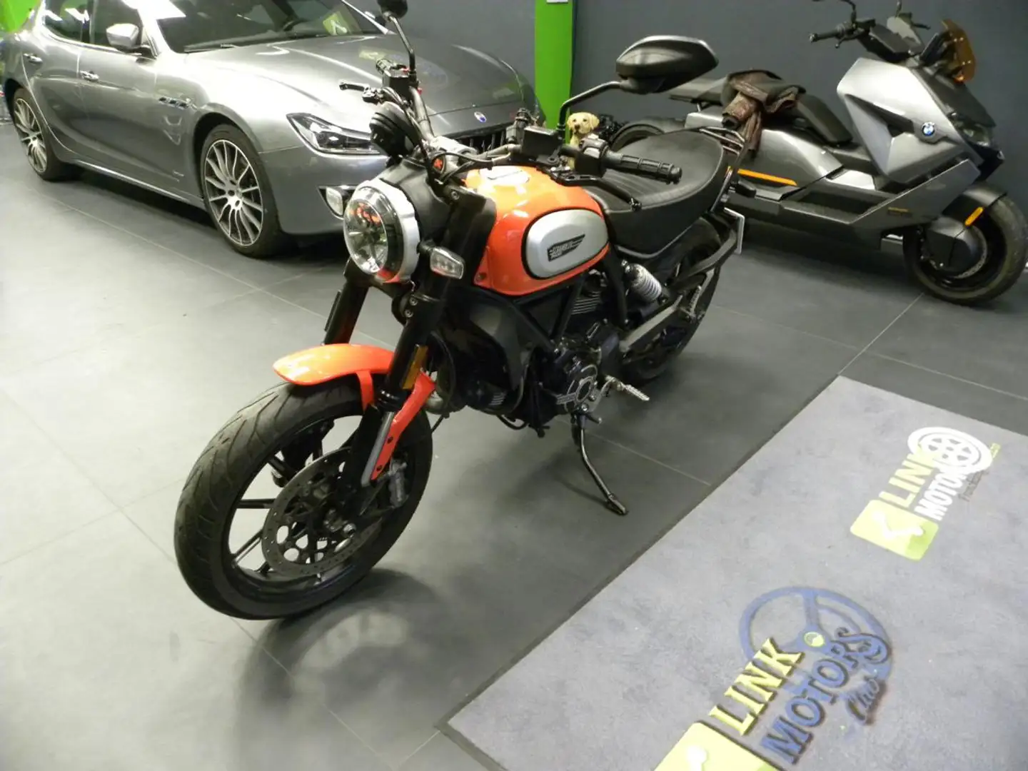 Ducati Scrambler 800 ICON Arancione - 1