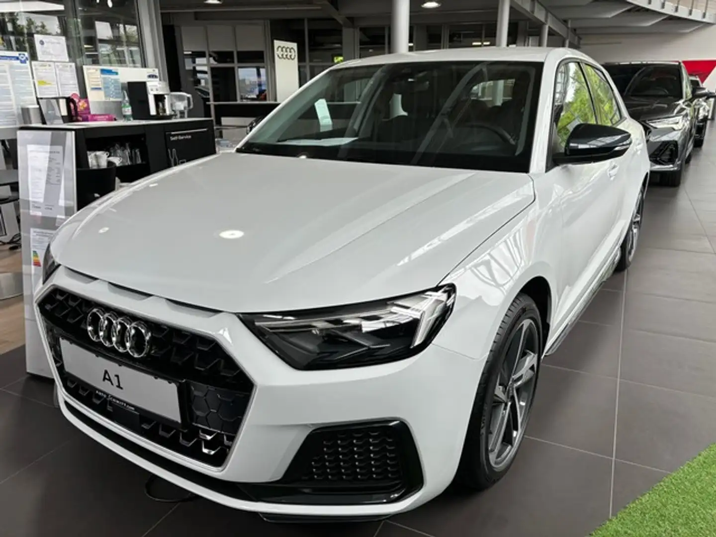 Audi A1 Sportback 30 TFSI S-tronic advanced Weiß - 1
