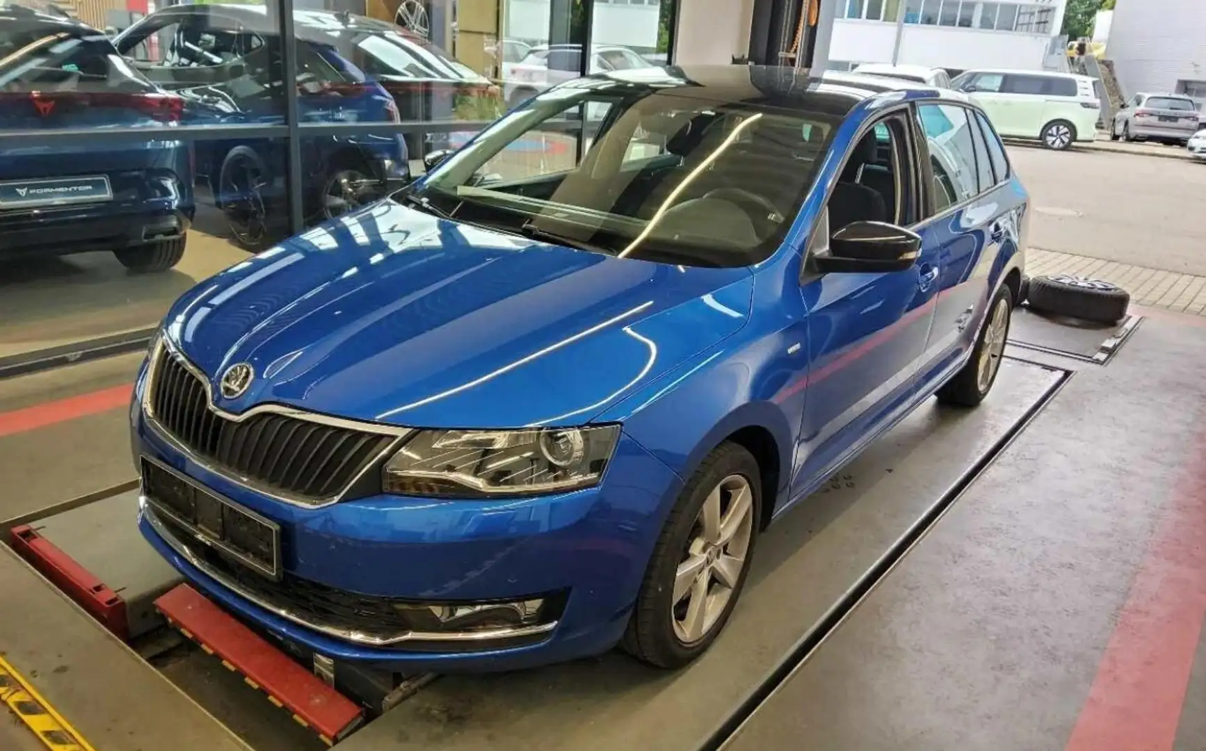 Skoda Rapid/Spaceback Rapid Spaceback 1.0 TSI Clever *PDC*PANO*SITZH* Blau - 2