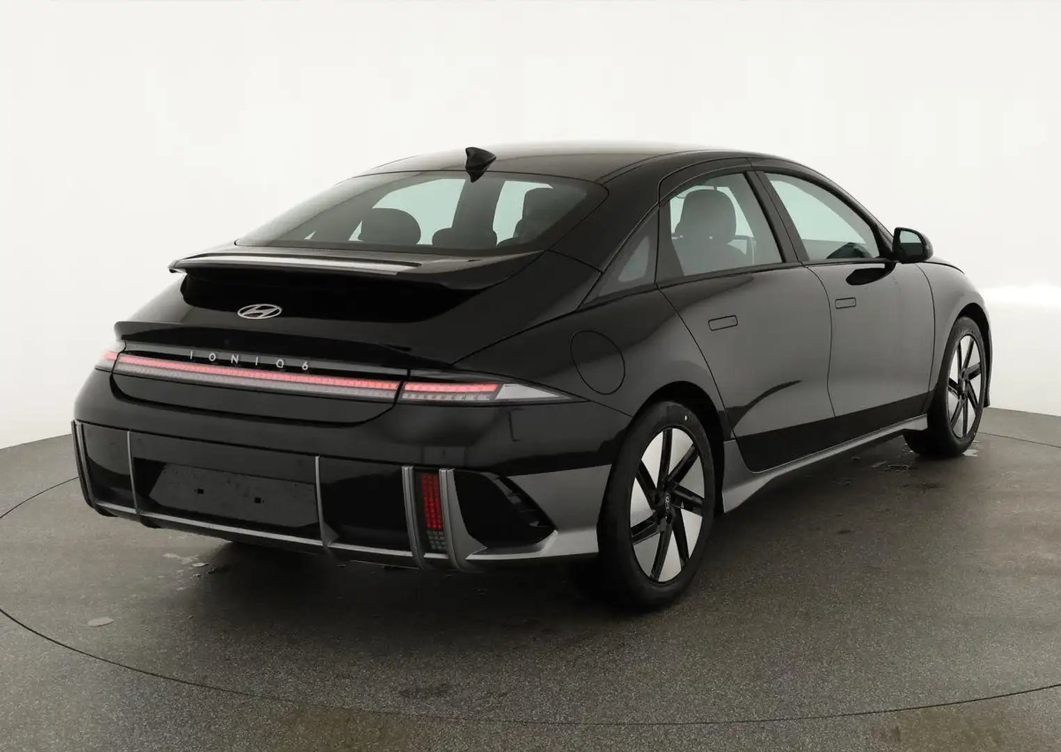 Hyundai IONIQ 6 77,4 kWh Base Long Range, Navi, Kamera, Winterp... Negru - 2