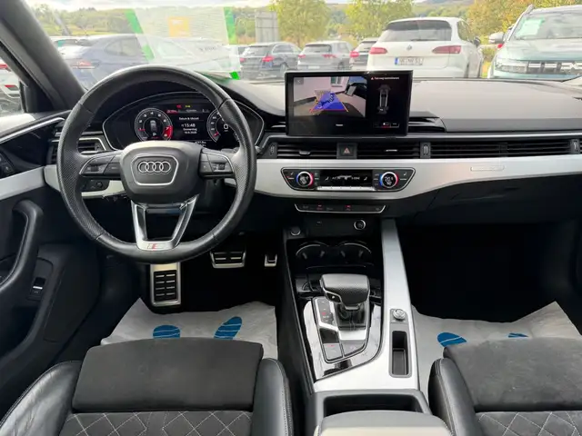 Audi A4 view 9