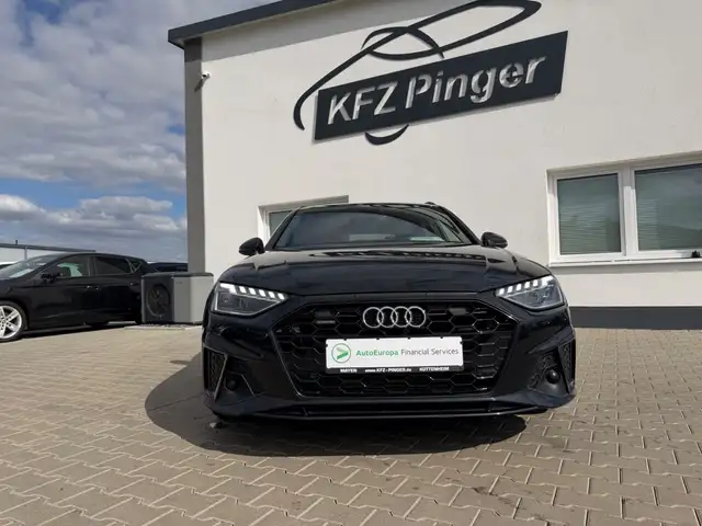 Audi A4 view 3