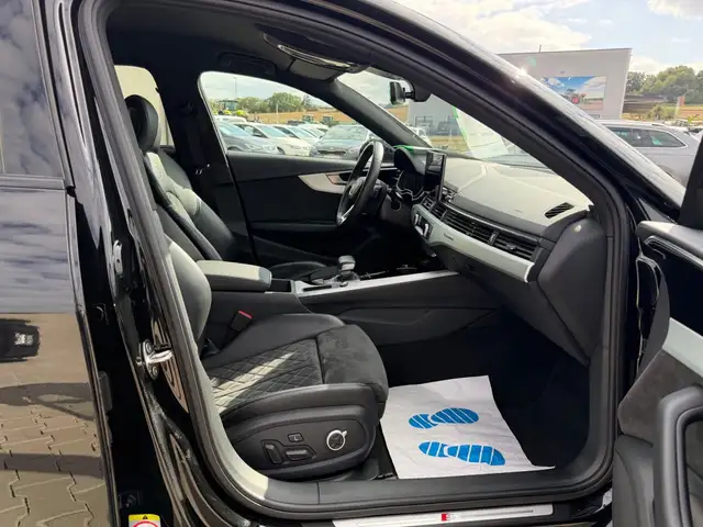 Audi A4 view 11