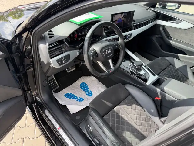 Audi A4 view 10