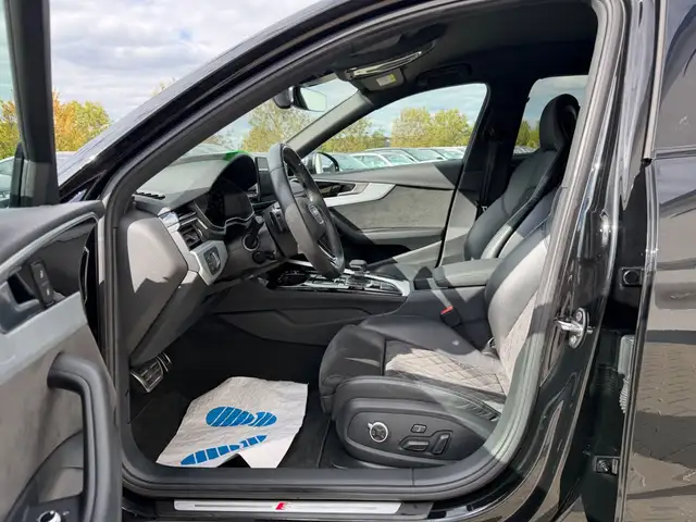 Audi A4 view 17