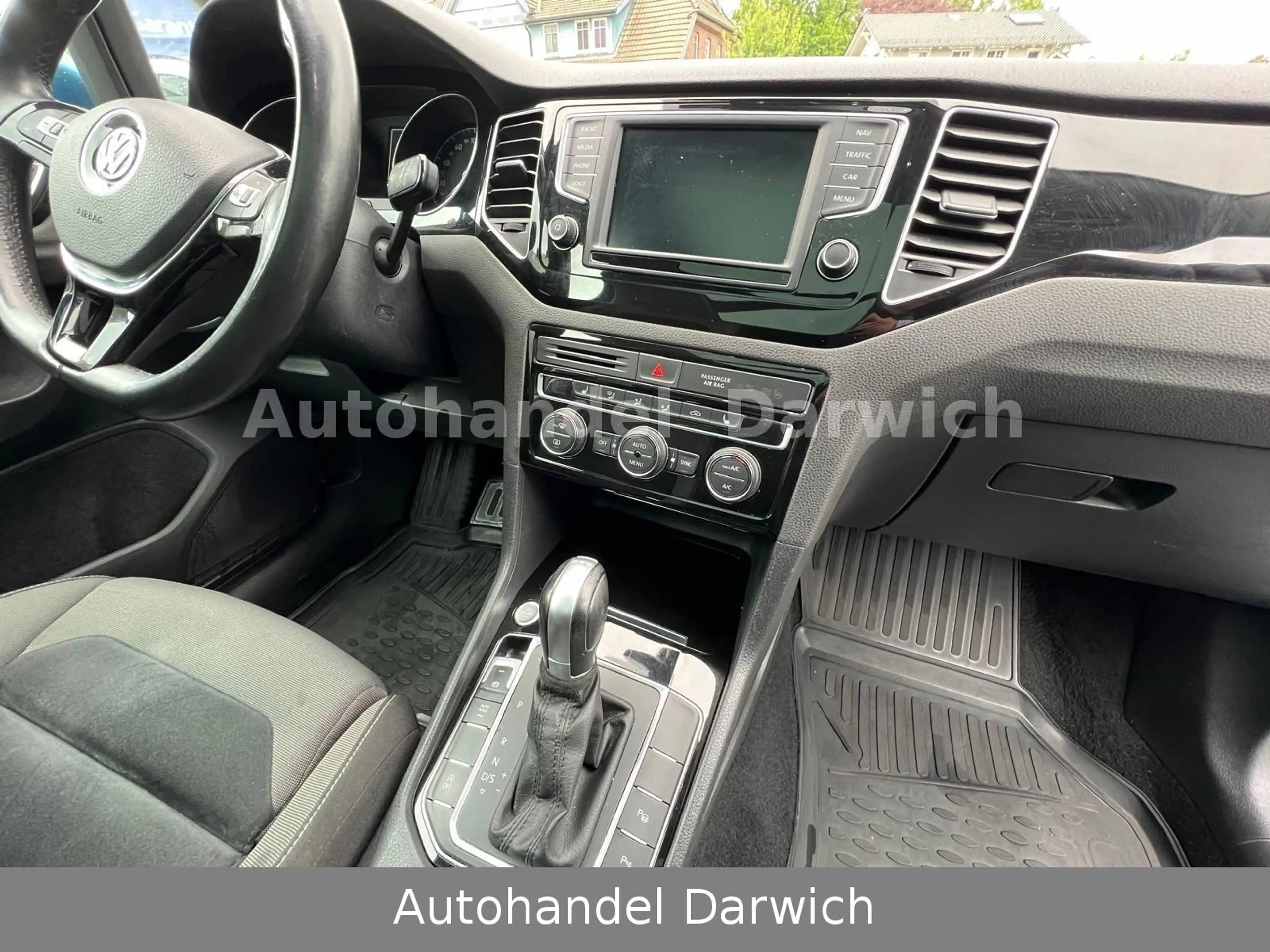 Volkswagen Golf Sportsvan Highline 2.0 TDI DSG S.Heft Top — photo 13