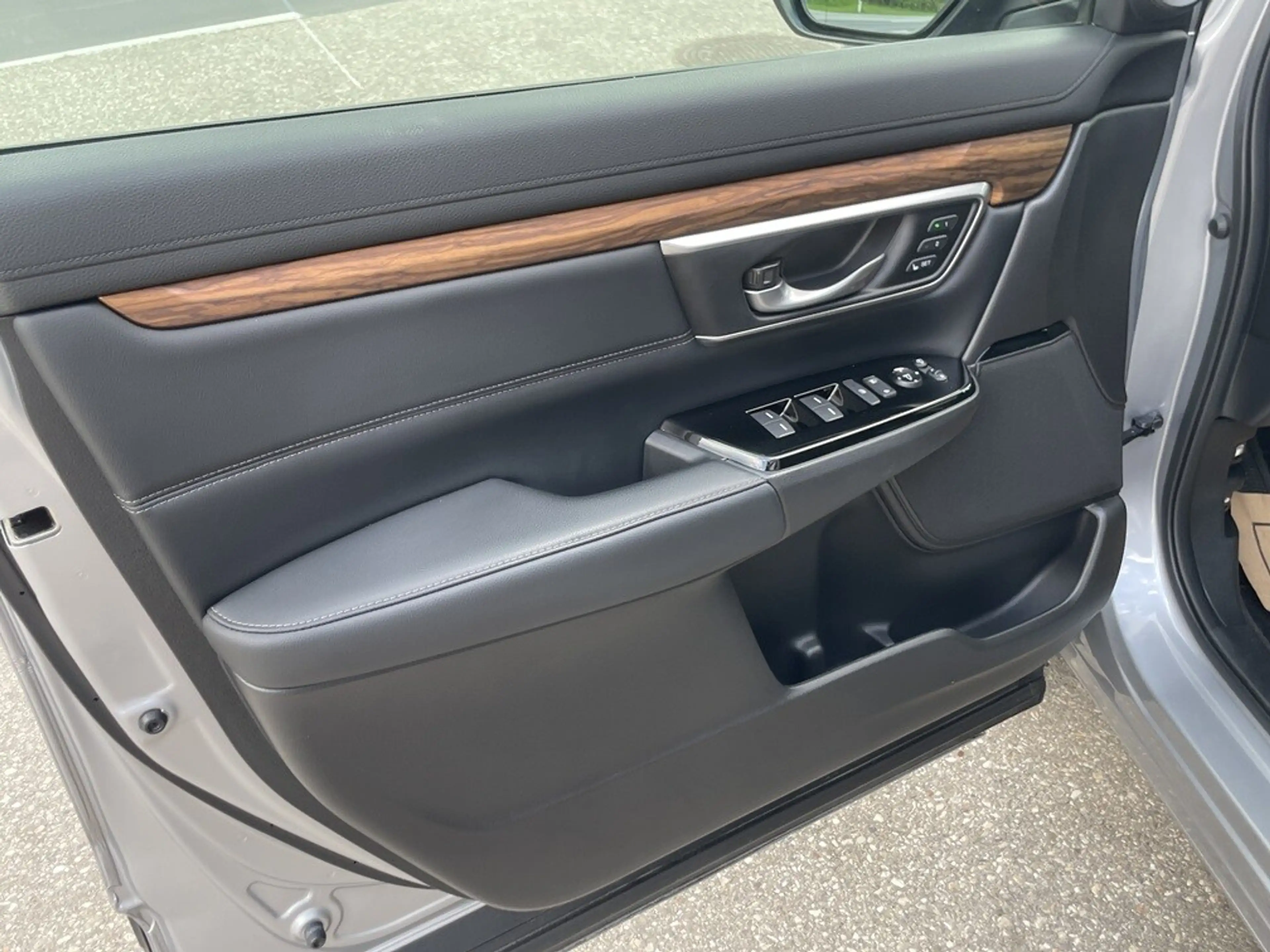 Honda CR-V 1,5 VTEC Turbo Executive CVT Aut. — photo 11