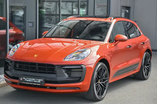 Porsche Macan view 2