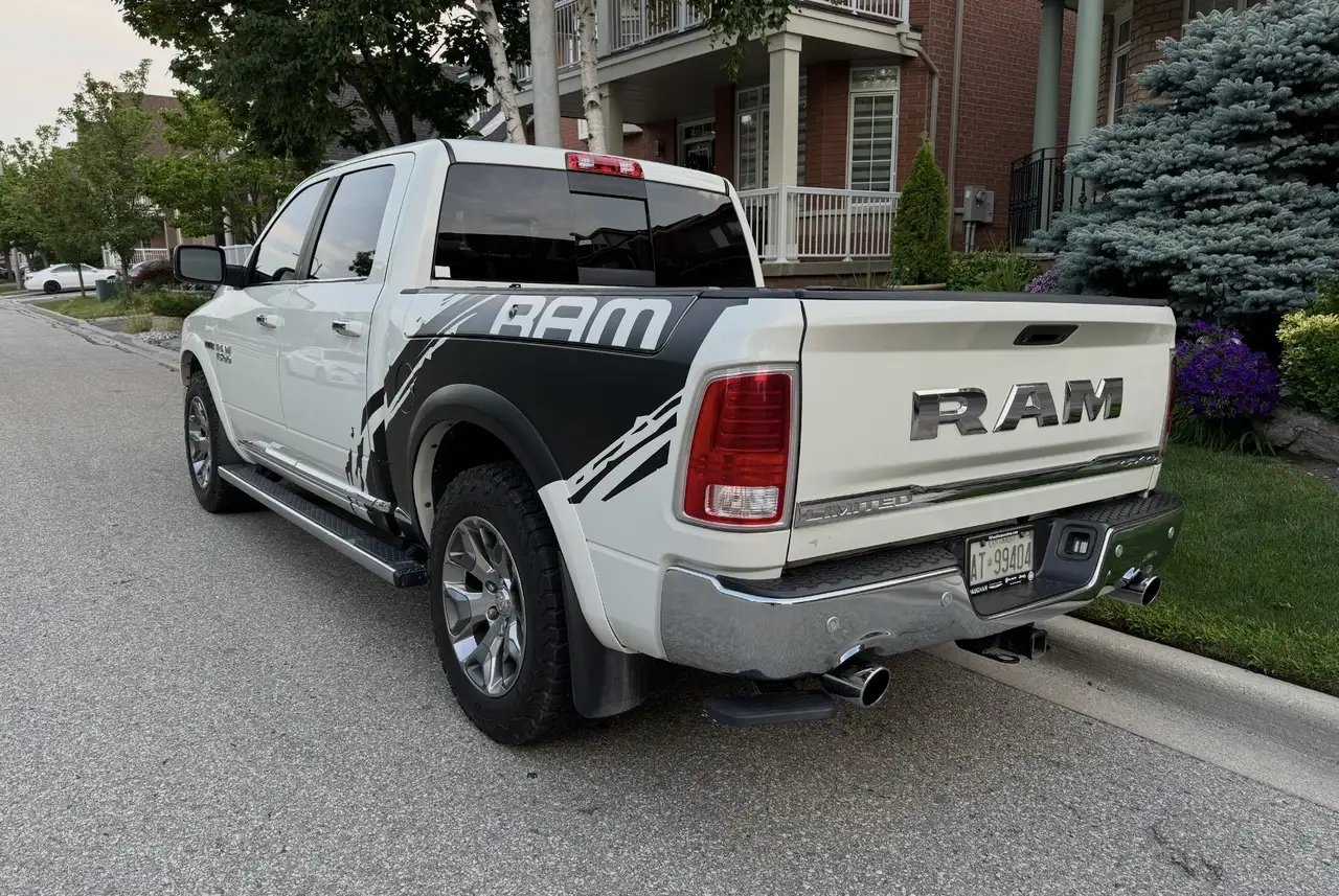RAM 1500 снимка RAM 1500