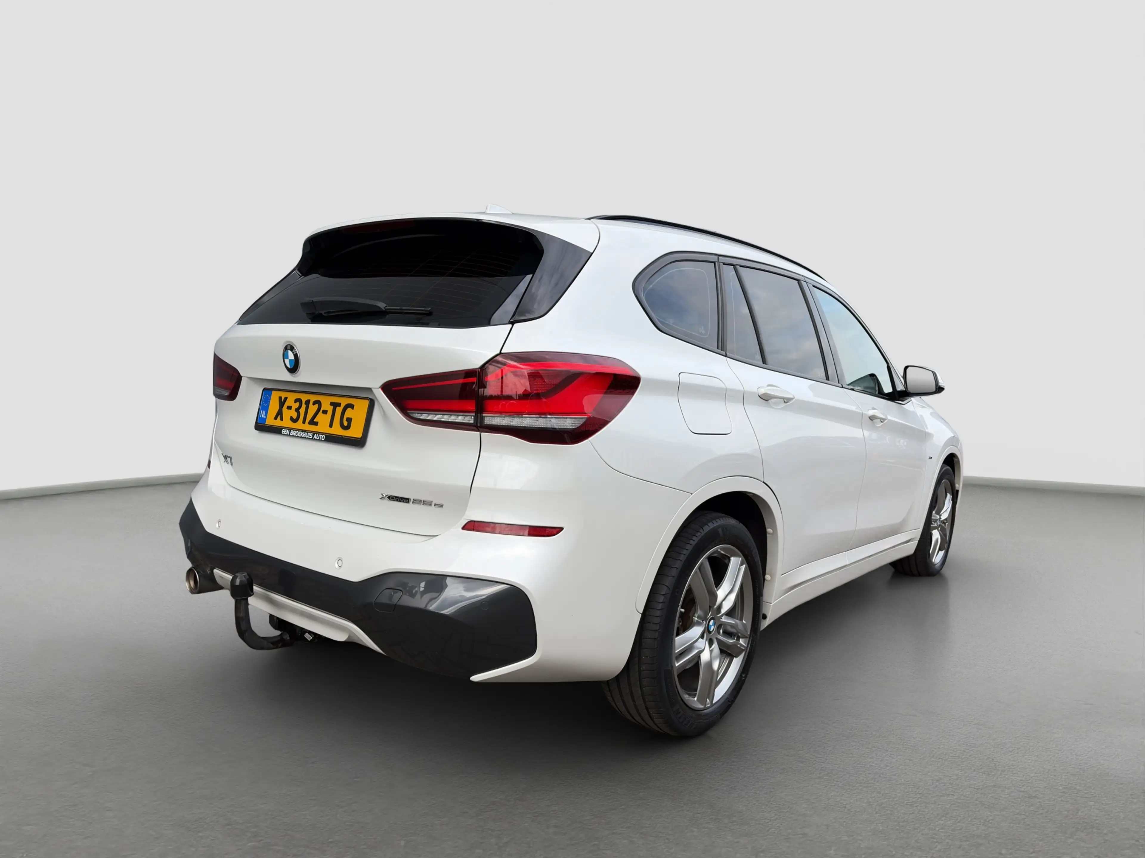 BMW X1 xDrive25e eDrive Edition 220pk M-Sport | M-pakket — photo 6