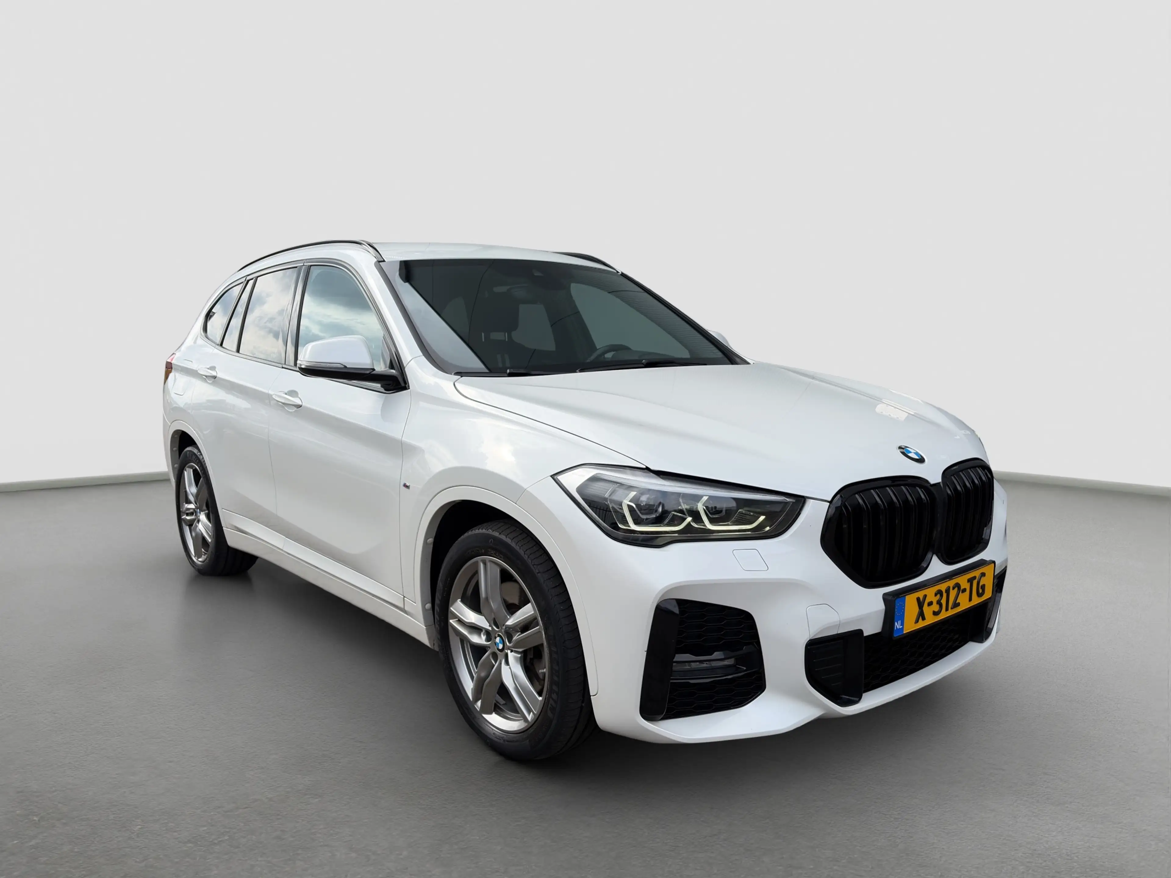 BMW X1 xDrive25e eDrive Edition 220pk M-Sport | M-pakket — photo 2