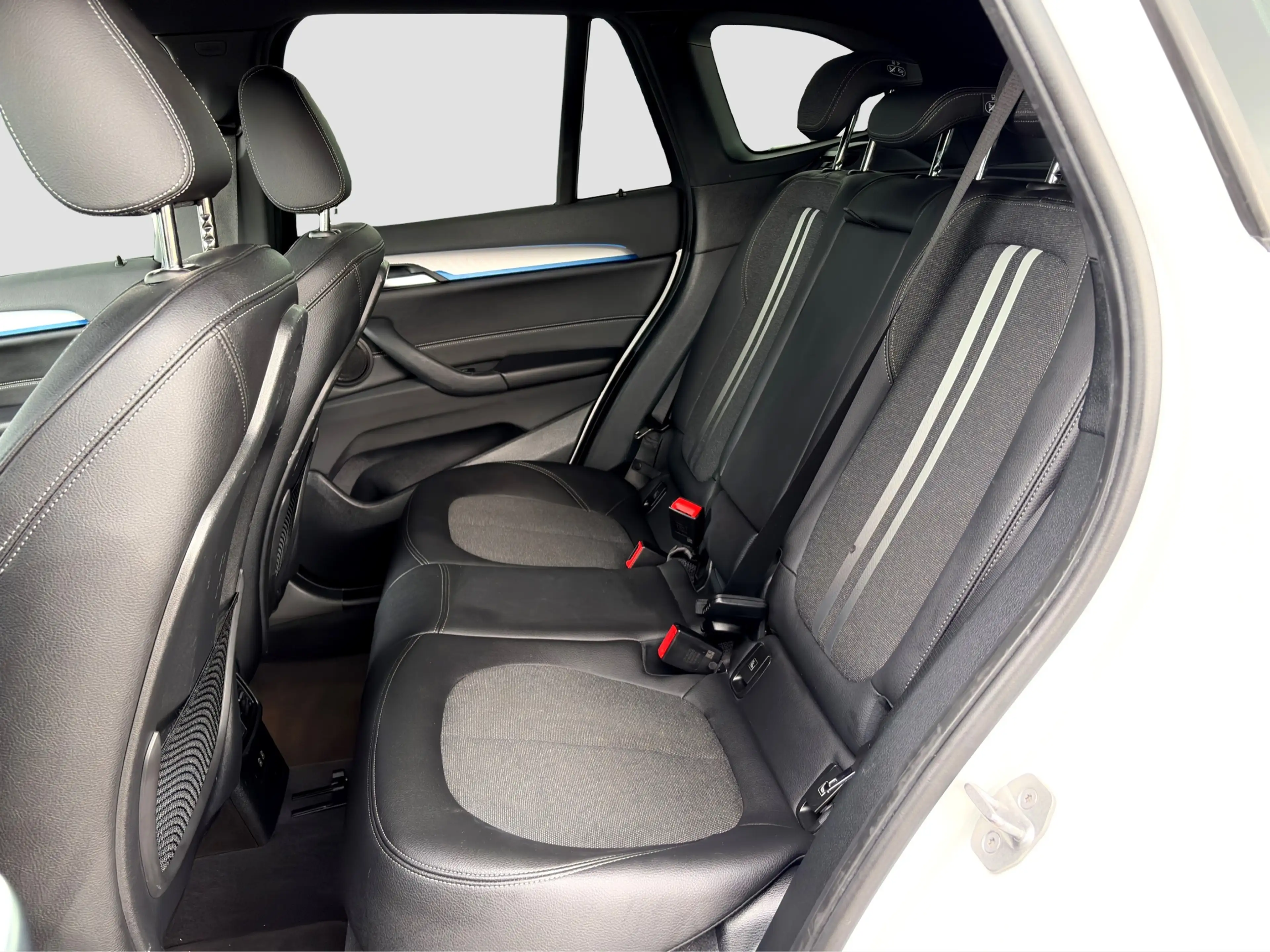 BMW X1 xDrive25e eDrive Edition 220pk M-Sport | M-pakket — photo 12
