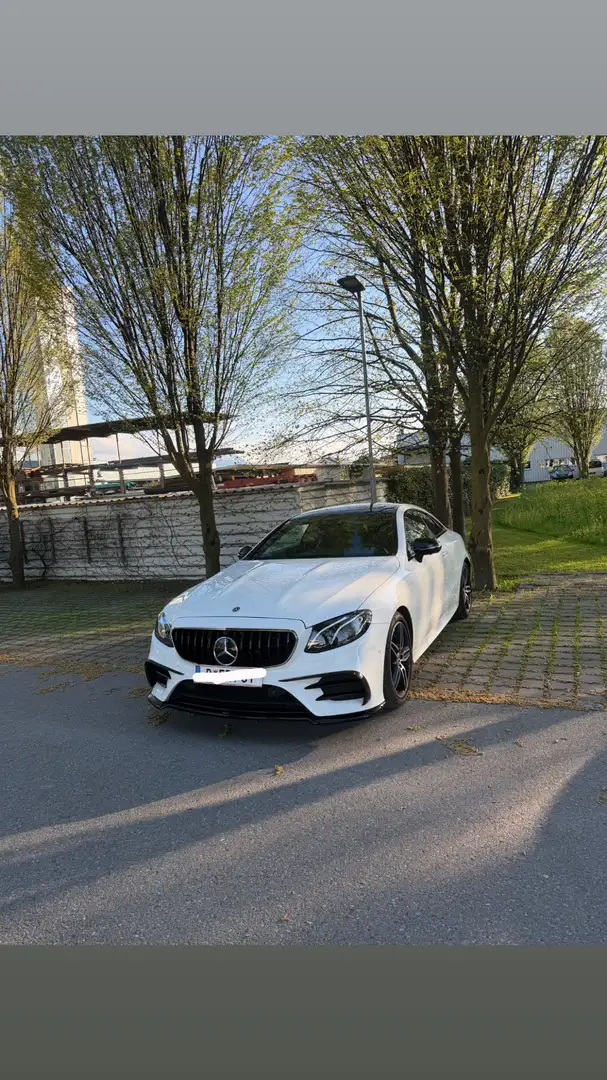 Mercedes-Benz E 200 Aut. Weiß - 1