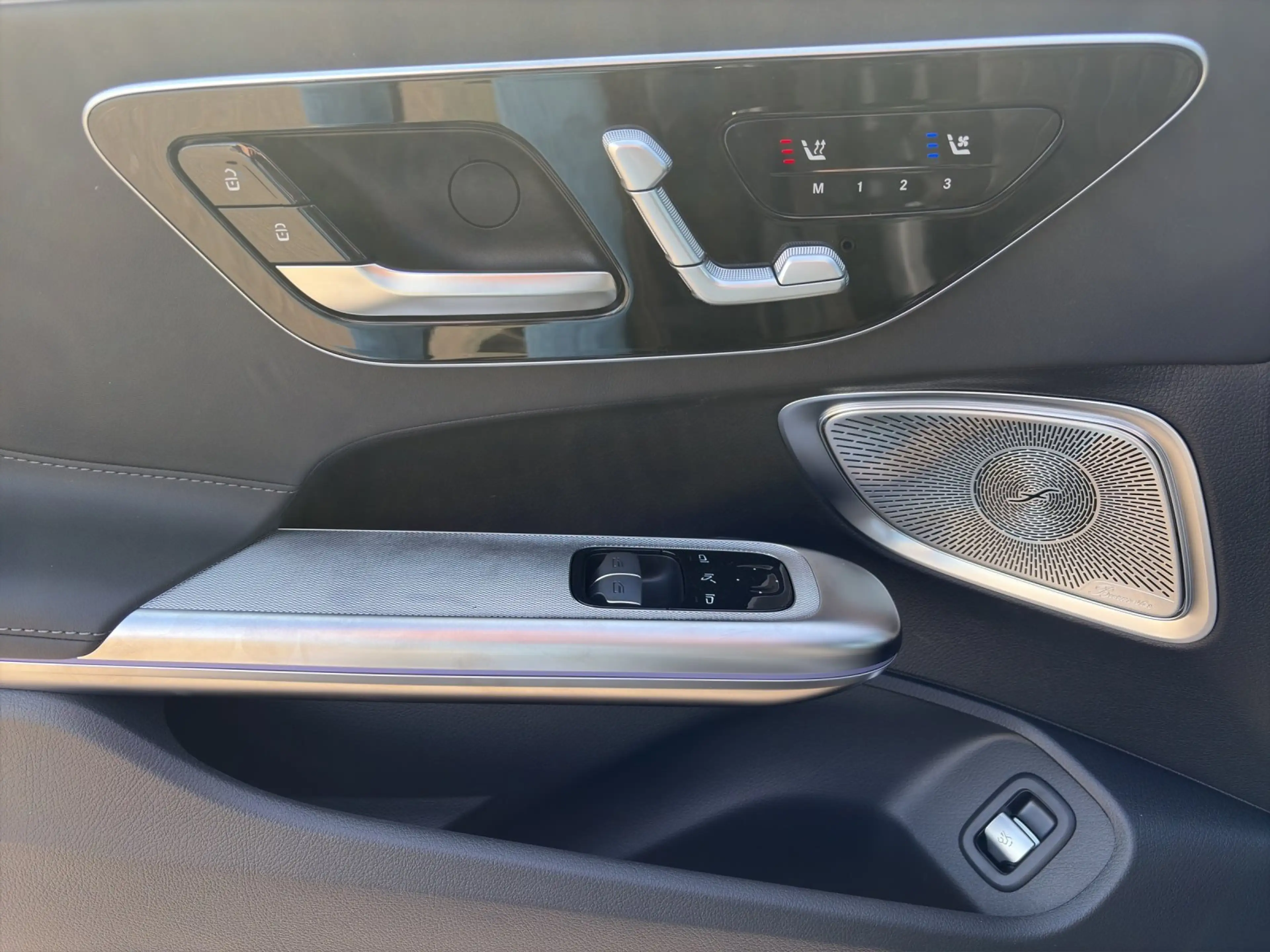 Mercedes-Benz CLE 450 4M Coupé AMG 360° Pano DigLight Keyless — photo 14