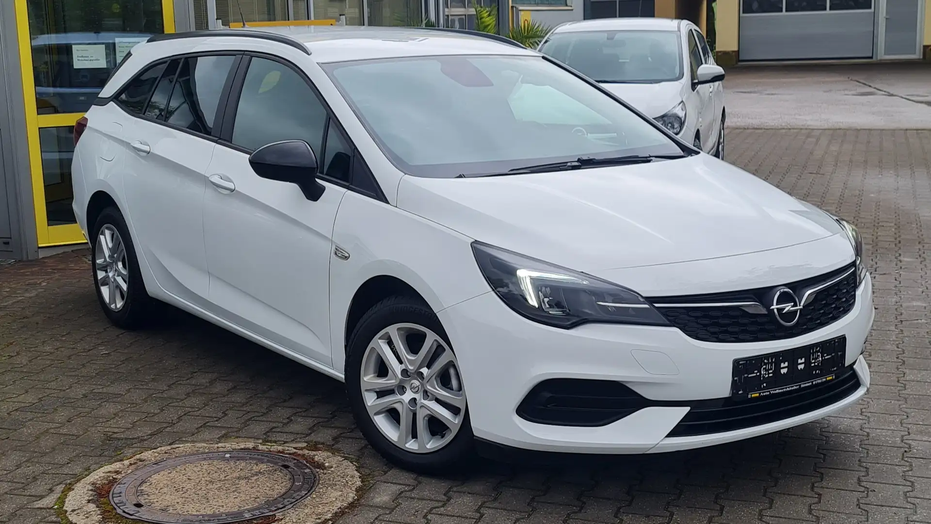 Opel Astra Edition 1.2 Turbo -PDC ACC App SHZ LHZ AGR LED- Weiß - 2