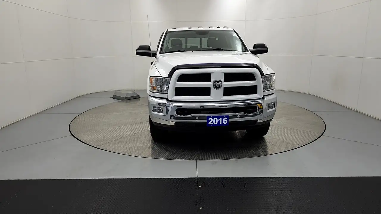 RAM 2500 снимка RAM 2500