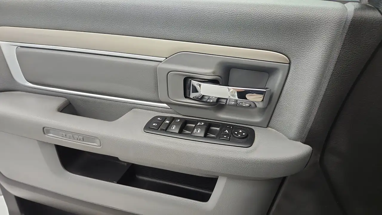 RAM 2500 снимка RAM 2500