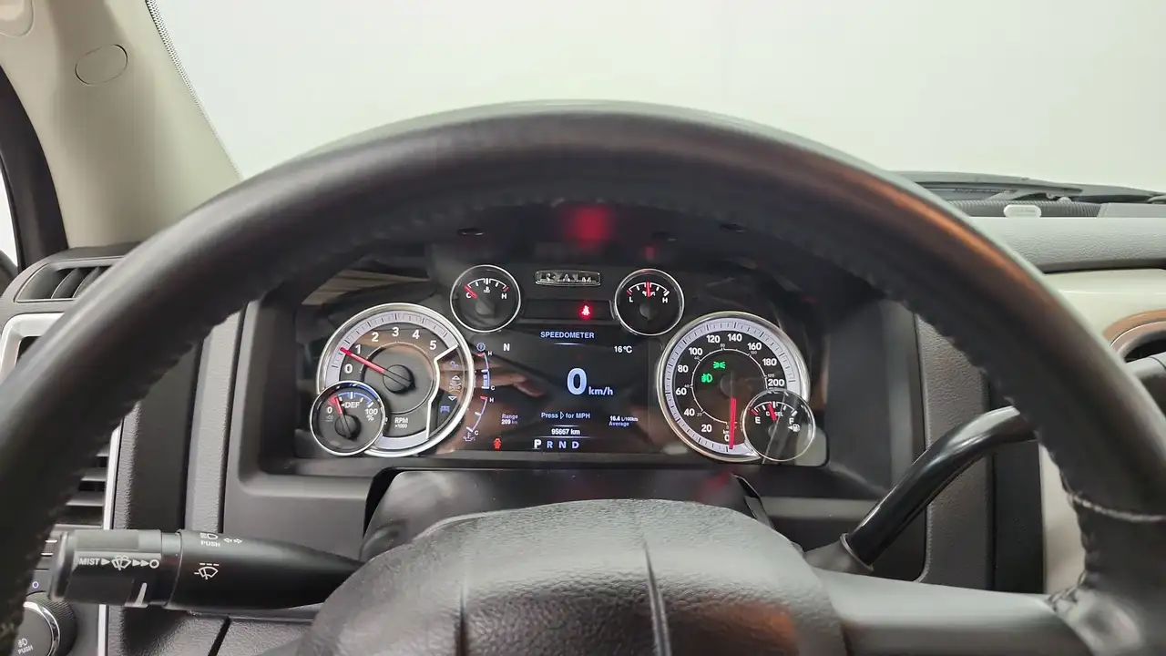 RAM 2500 снимка RAM 2500