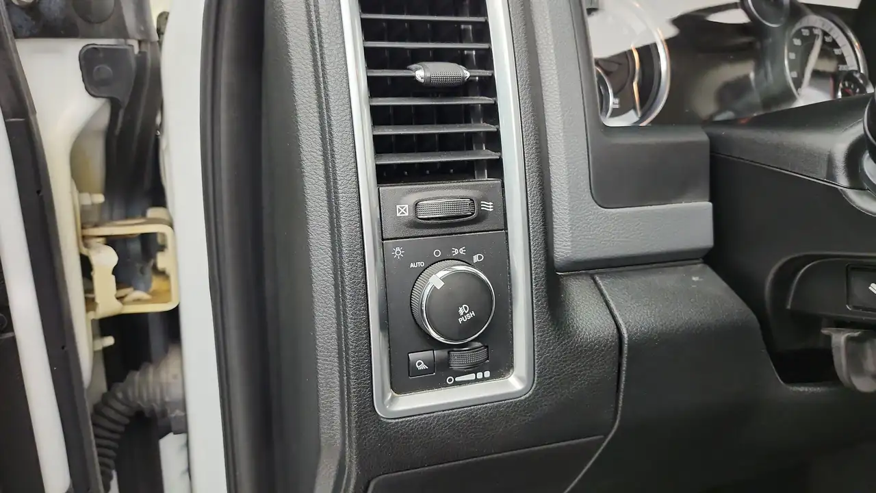 RAM 2500 снимка RAM 2500