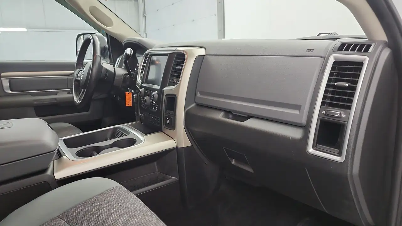 RAM 2500 снимка RAM 2500