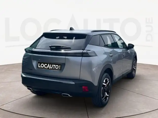 Peugeot 2008 view 4