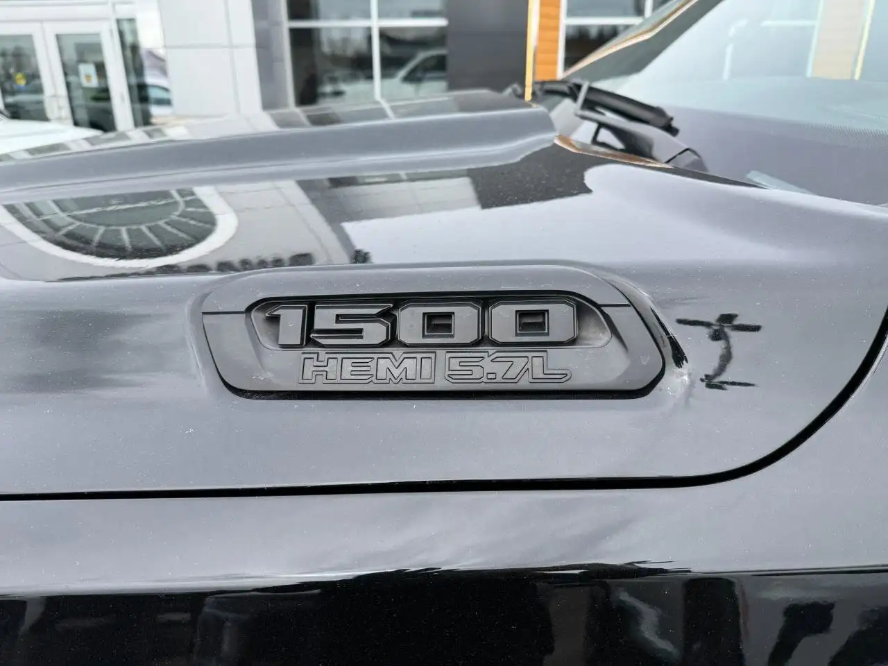 RAM 1500 снимка RAM 1500