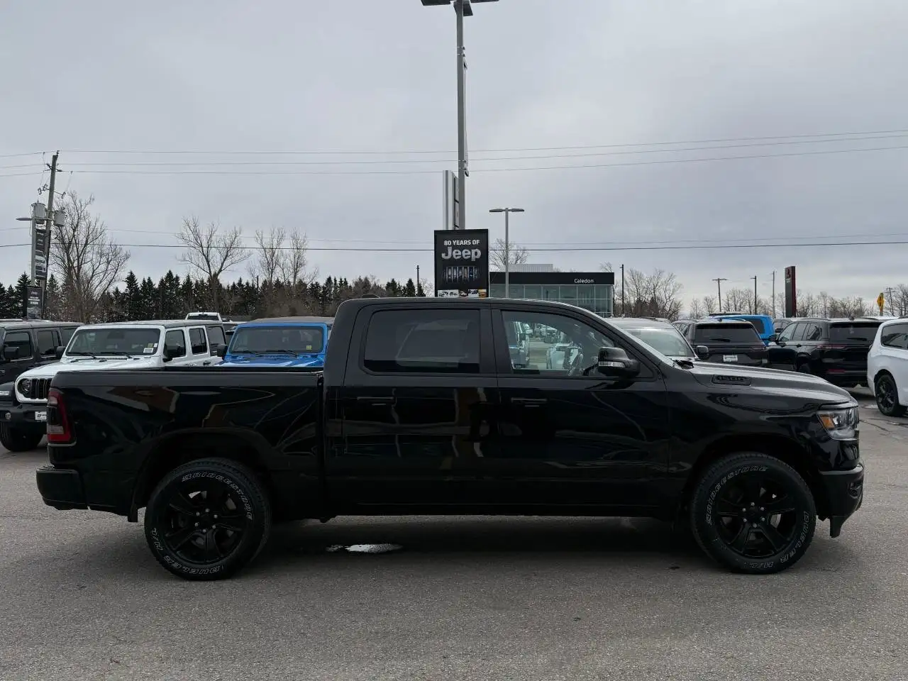 RAM 1500 снимка RAM 1500