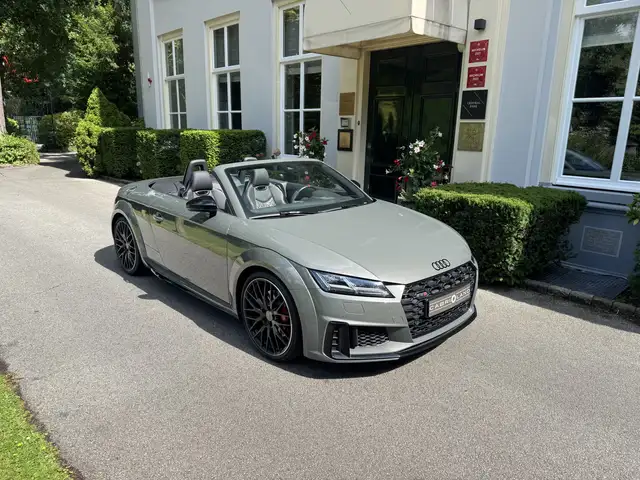 Audi TTS Roadster Competition, B&O, Carbon